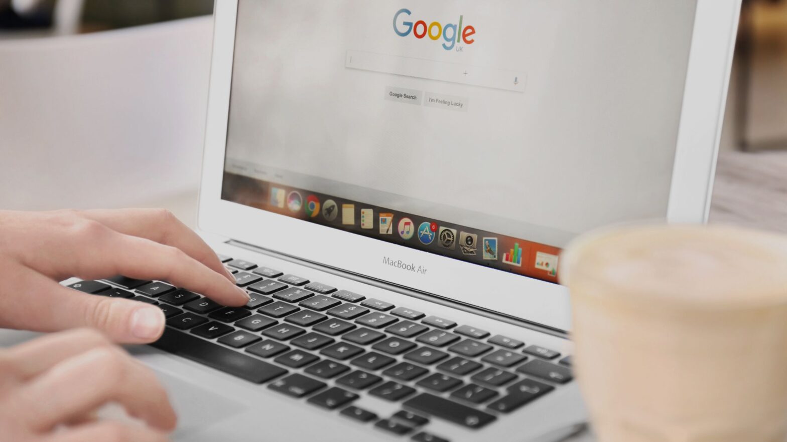 Búsquedas con IA y marcas: qué hacer para no perder visibilidad